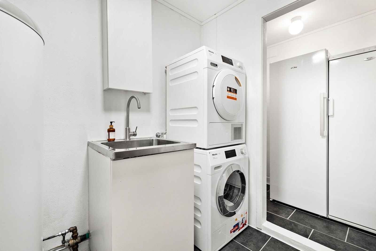 Meget praktisk vaskerom Galleribilde