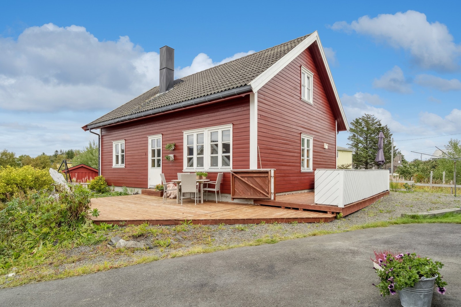 Velkommen til Vika 15 på Ballstad - Presentert av EiendomsMegler 1 Lofoten Galleribilde