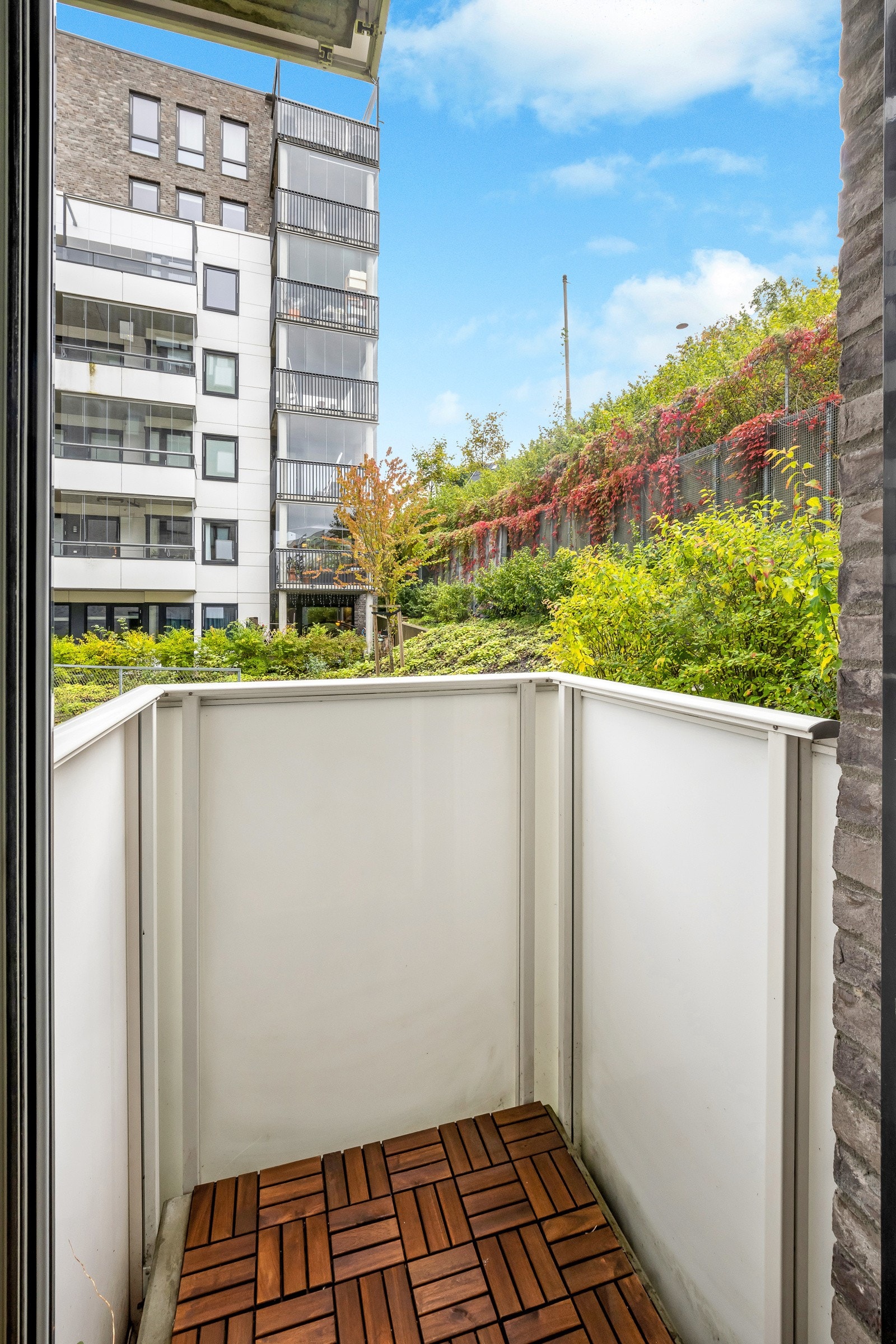 Fin og praktisk luftebalkong på ca. 1 m². Galleribilde