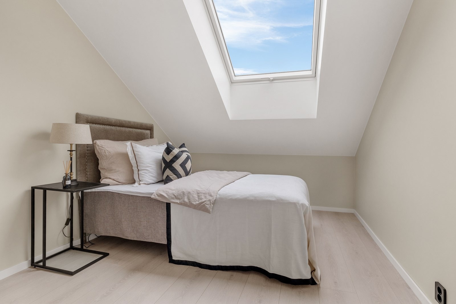 Soverom 2, lyst og pent Galleribilde