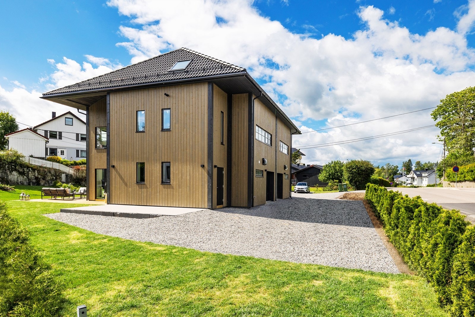 Åpen og romlig, fin tomt Galleribilde