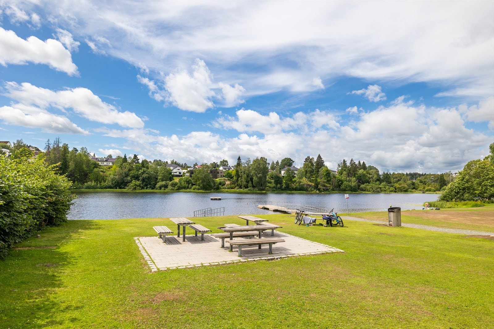 200 m. til populært friområde og badeplass Galleribilde