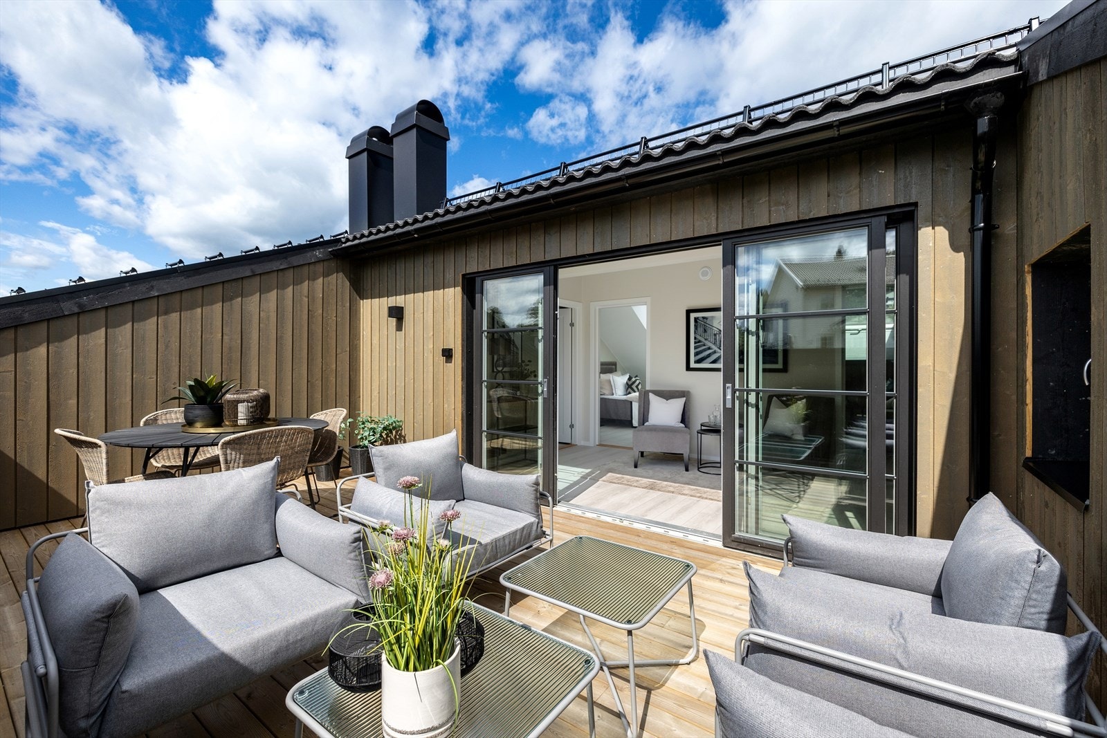 Her er det plass til flere sittegrupper Galleribilde