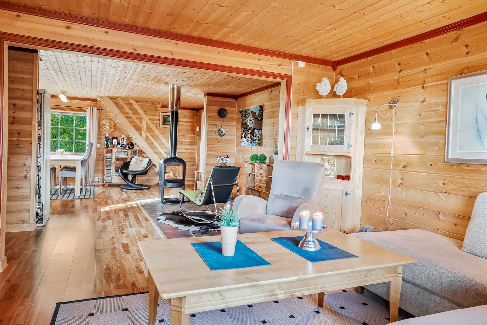 Stue med vedfyring Galleribilde