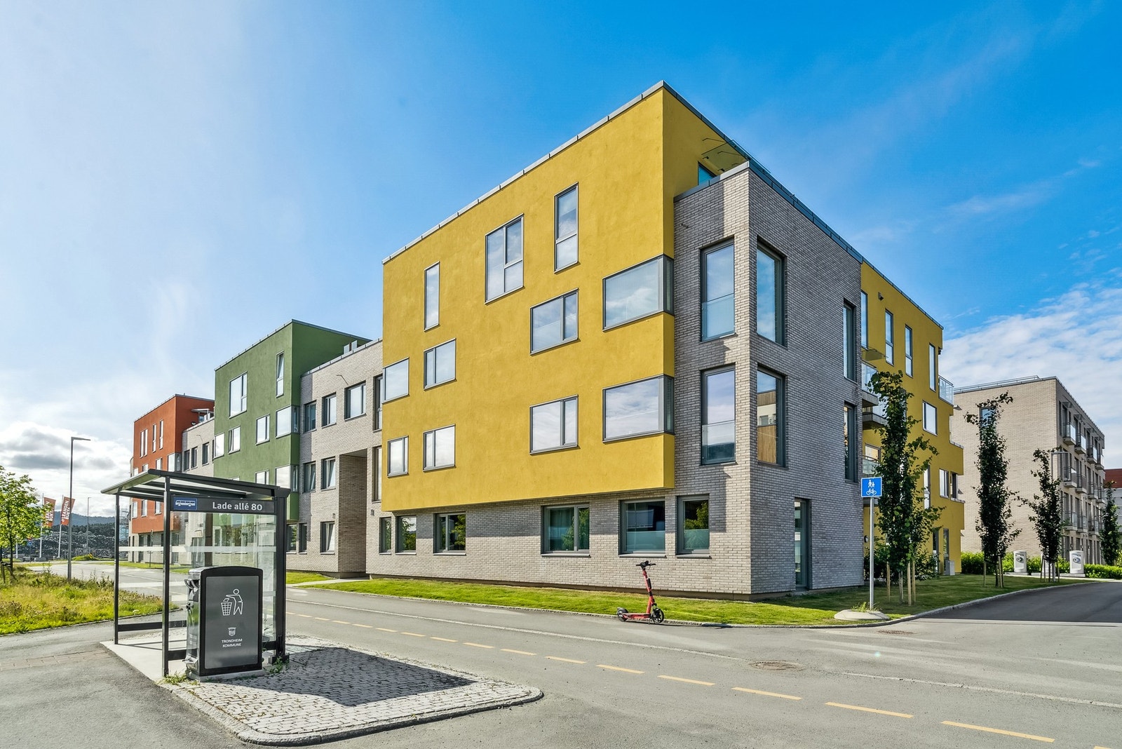 Fasadebilde. Galleribilde