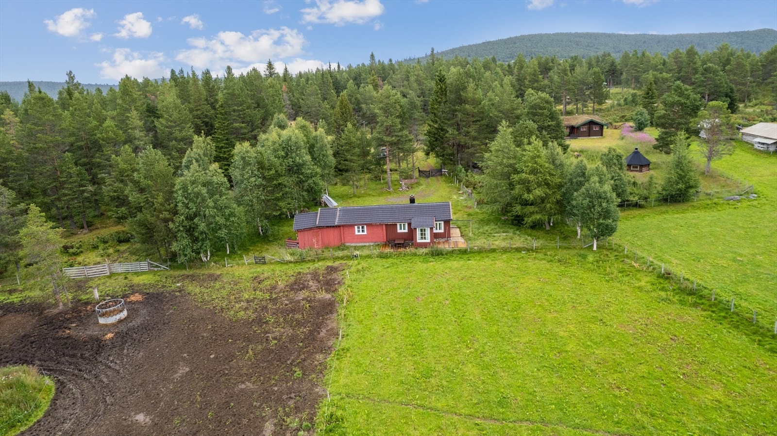 Trivelig hytte med fin beliggenhet. Galleribilde