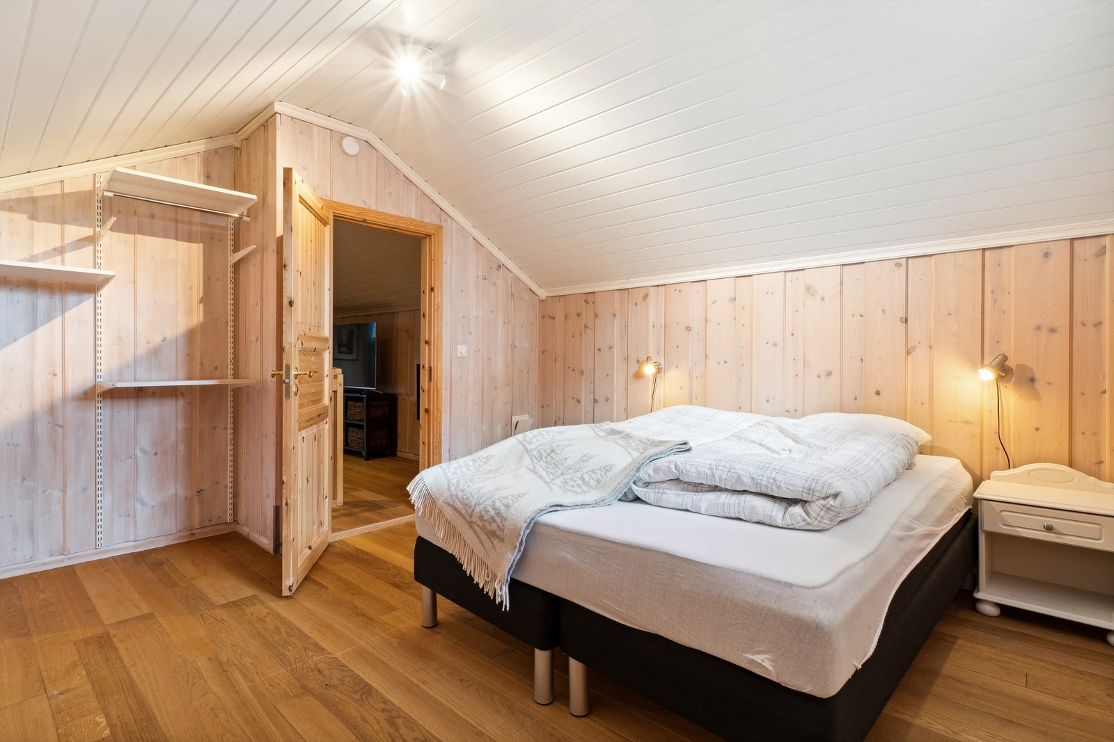 Soverom loftsetasje Galleribilde