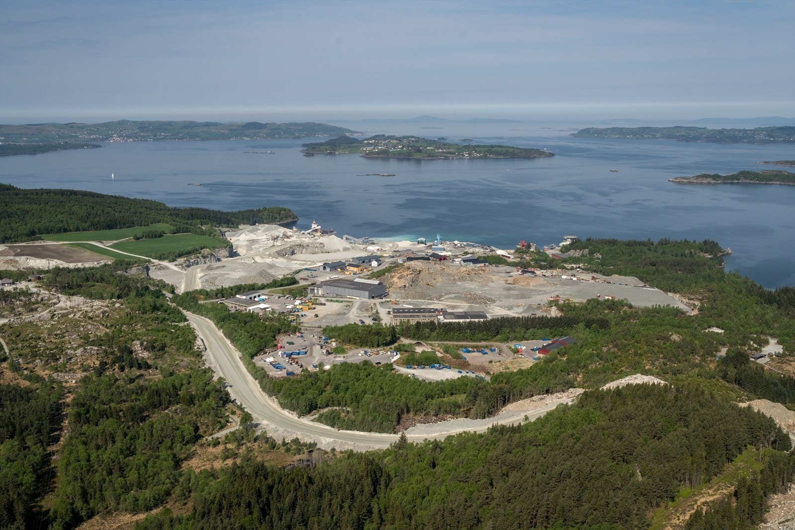 Helistills_Mai2016_Nordmarka_Tau_03.jpg Galleribilde