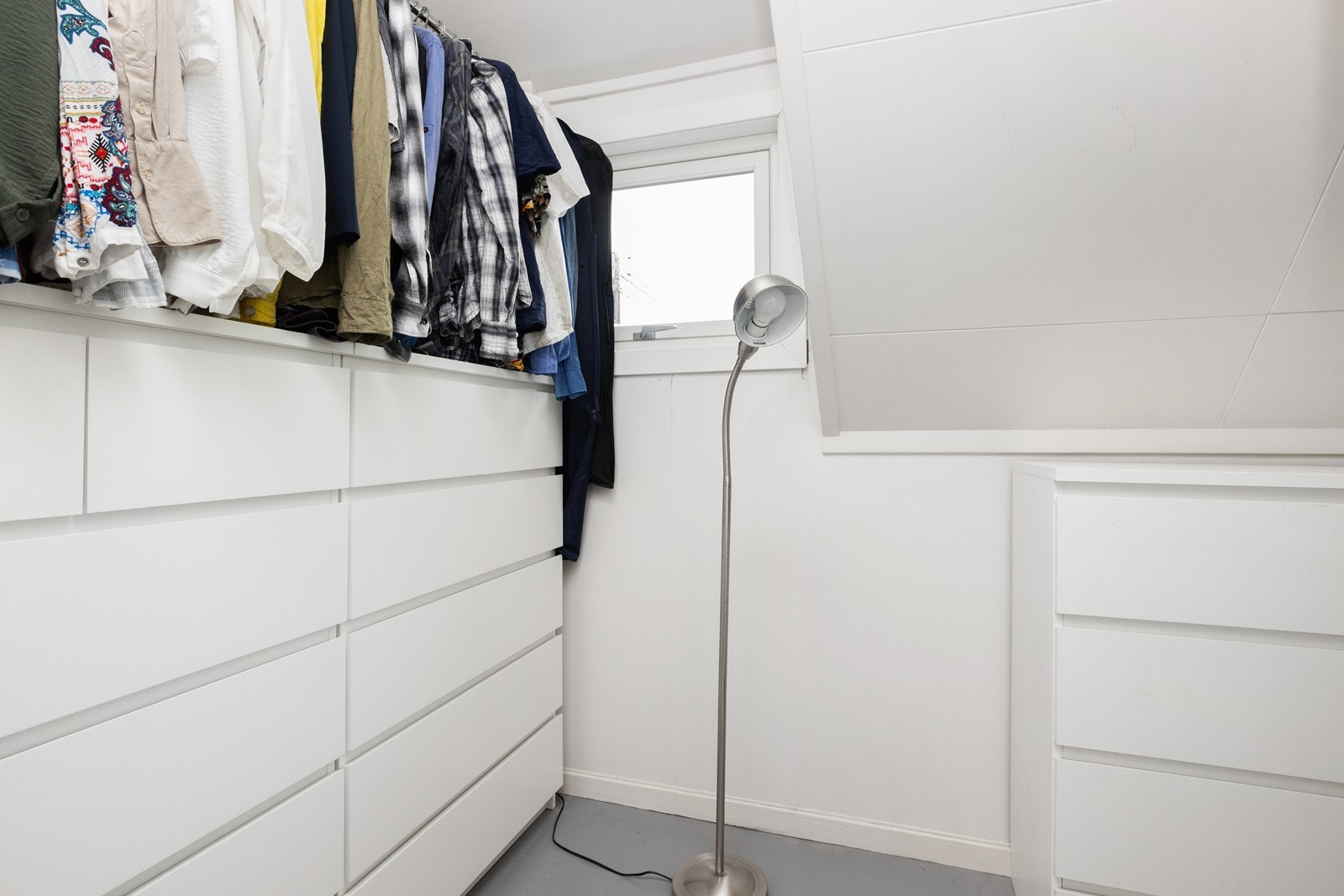 Garderobe Galleribilde
