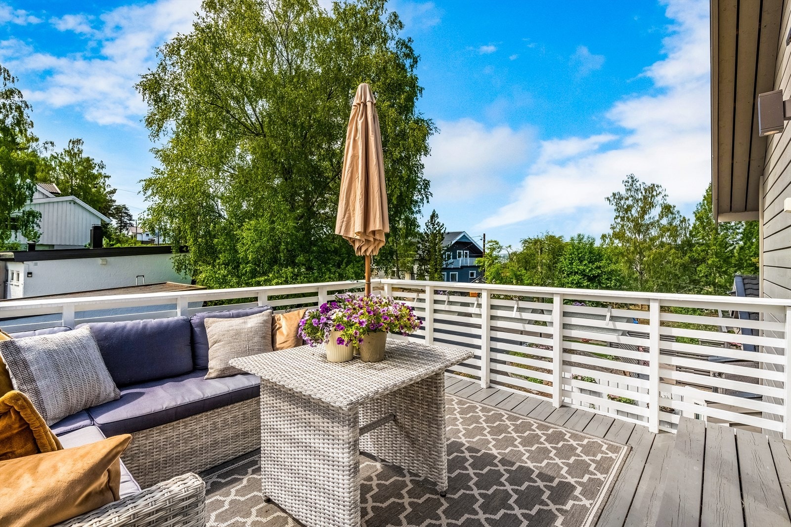 - Solrik takterrasse på ca. 10 kvm - Galleribilde
