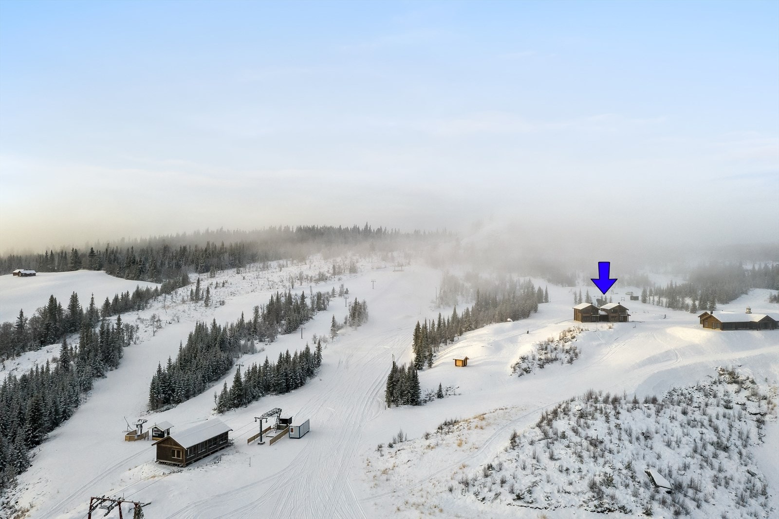 Med hytte på The Cliff er det bare å trå ned i skiskoene og sette ut i løypene- både på langrenn og alpint Galleribilde