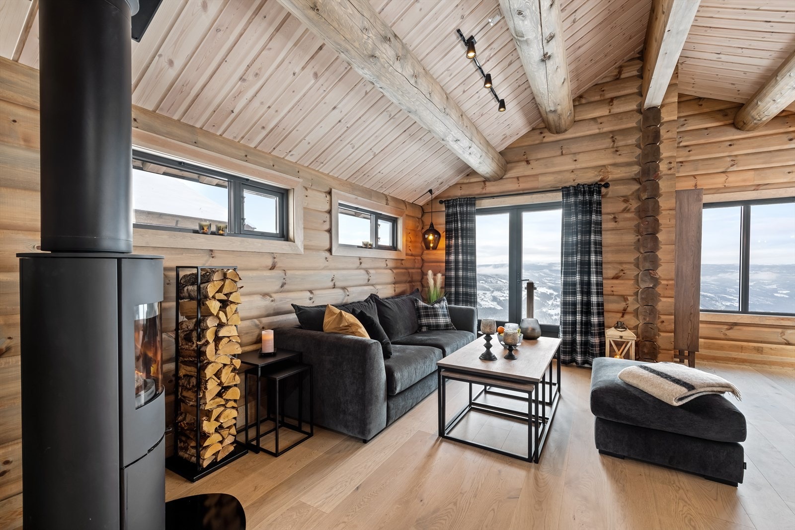 Åpen stue- og kjøkkenløsning. Galleribilde