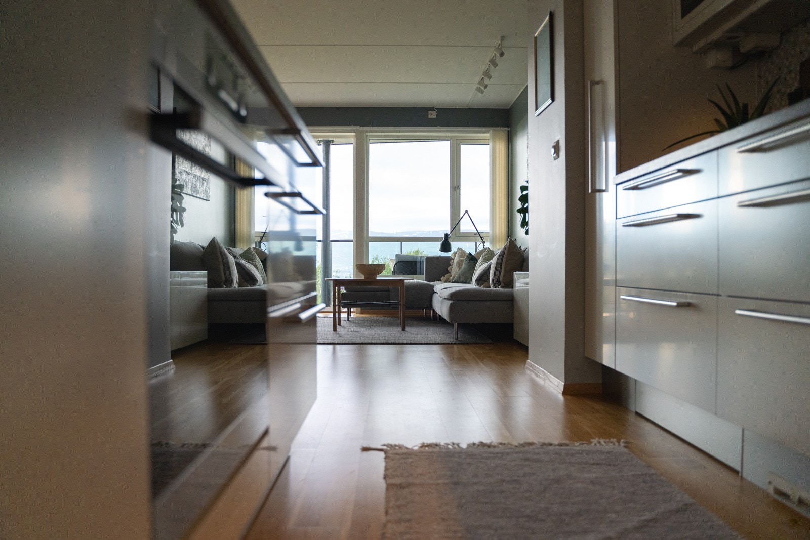 Moderne og pent kjøkken Galleribilde