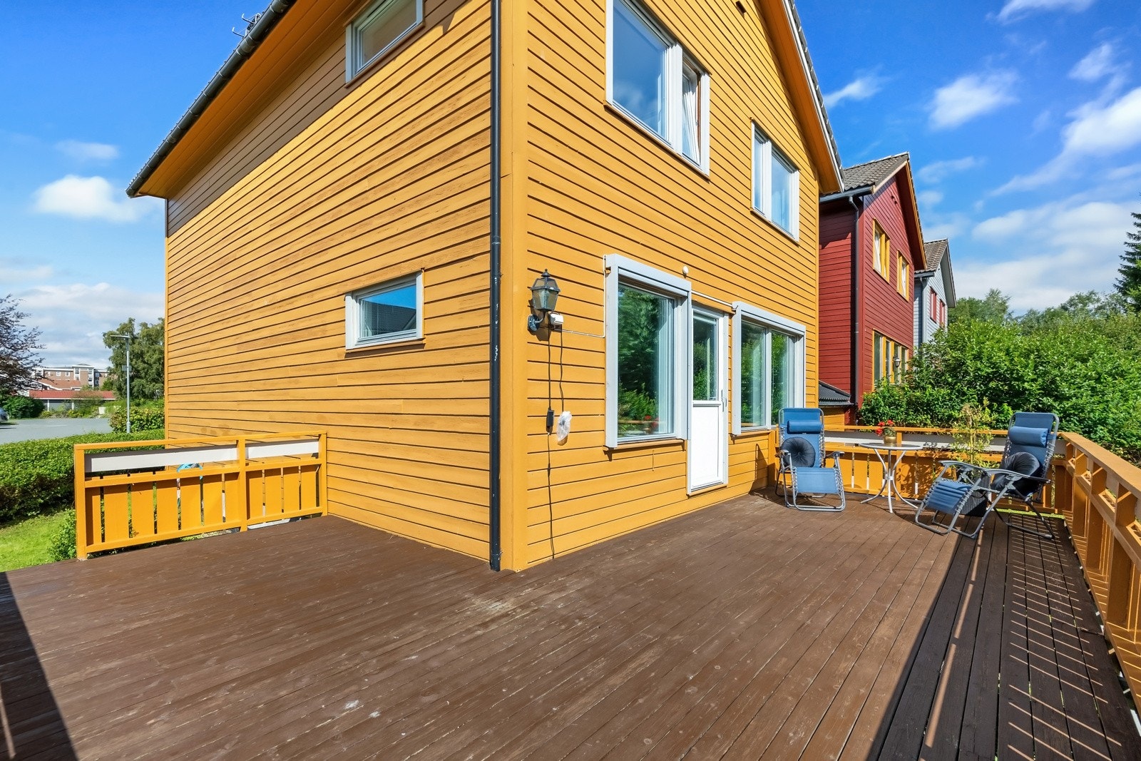 Stor terrasse på hele 30 m². Galleribilde