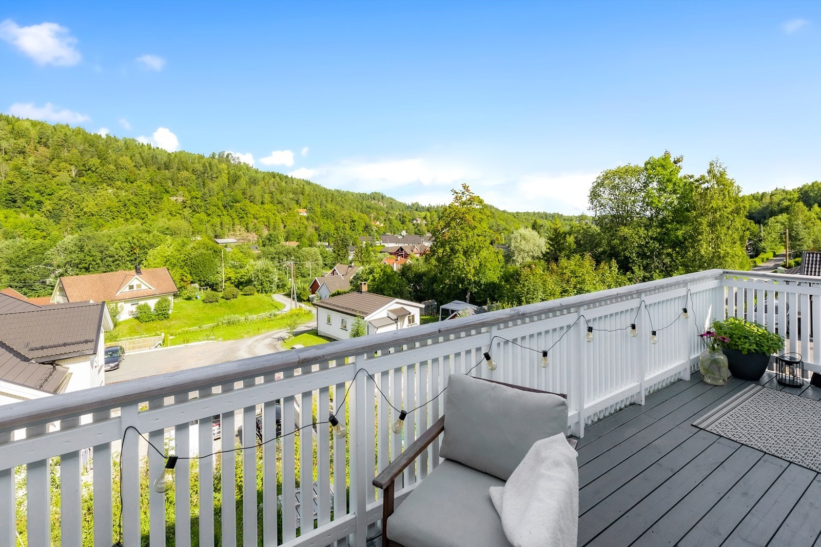 Flott utsikt fra balkong. Galleribilde