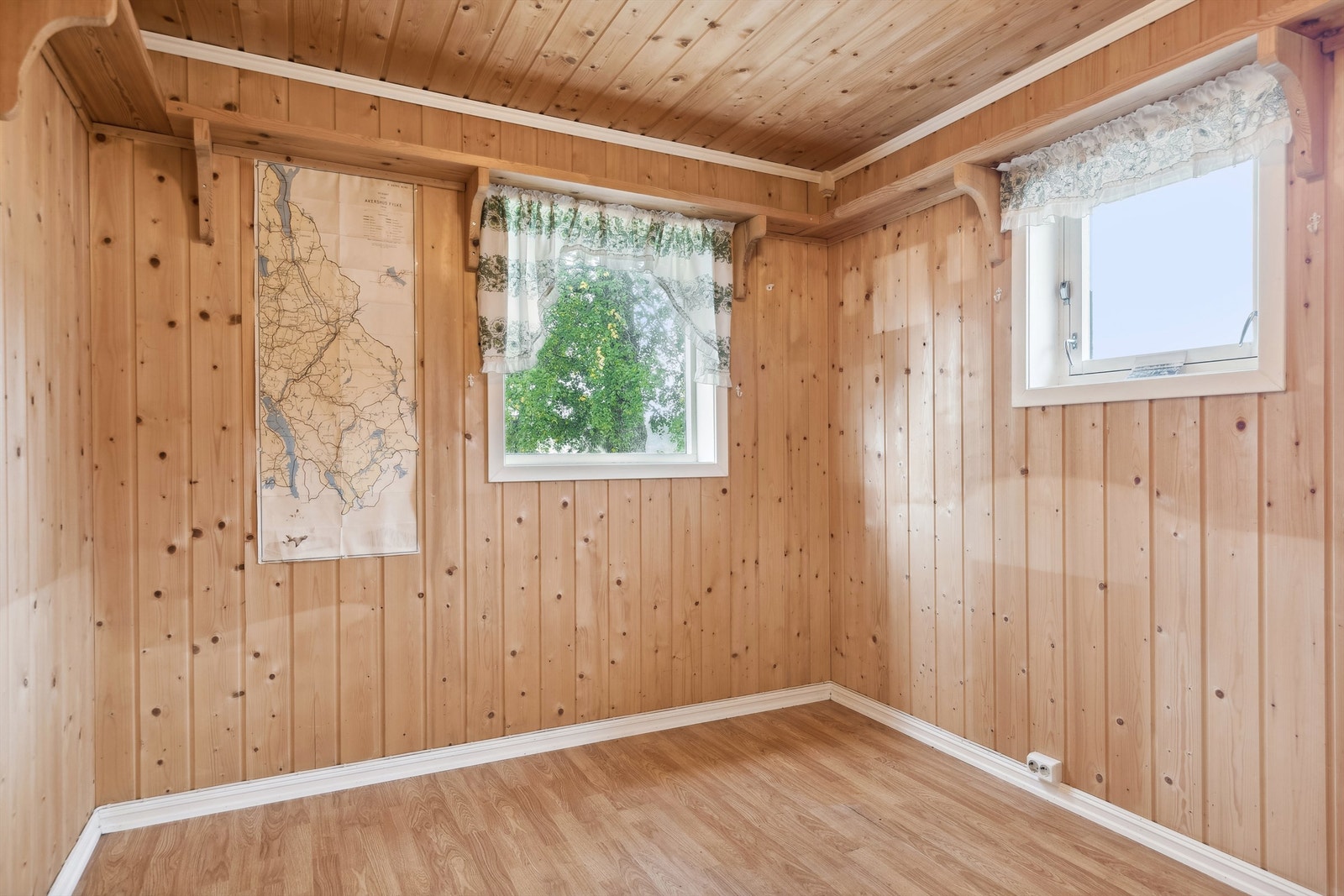"Furtebu" i garasjebygg 2 Galleribilde