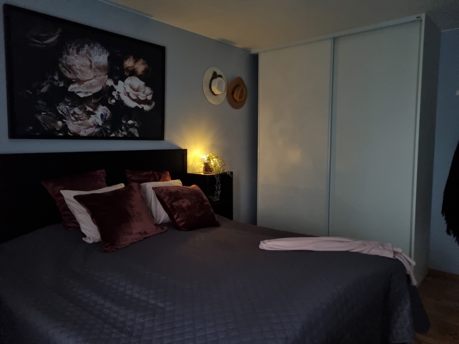 20230527_204331_resized.jpg Galleribilde