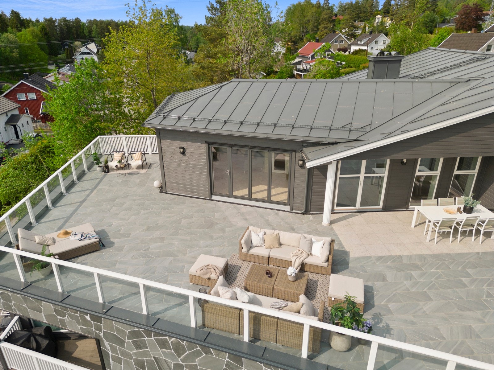 Fantastisk utsikts terrasse på hele 118 kvm! Galleribilde