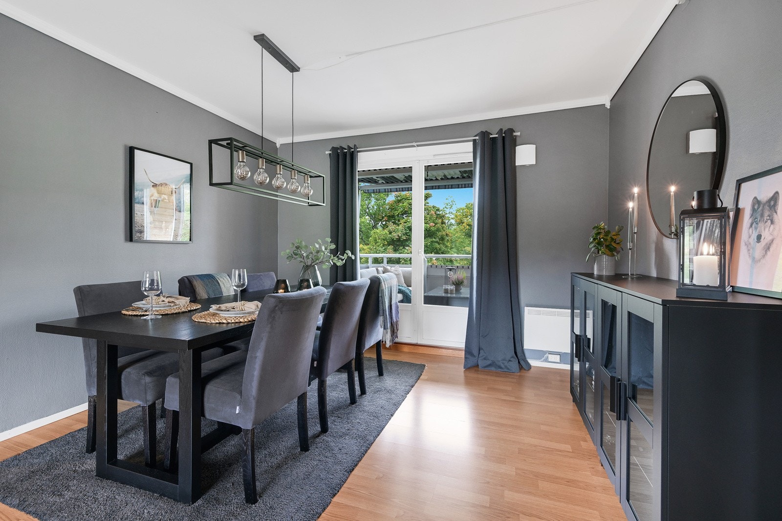 Spisestue med god plass for langbord Galleribilde