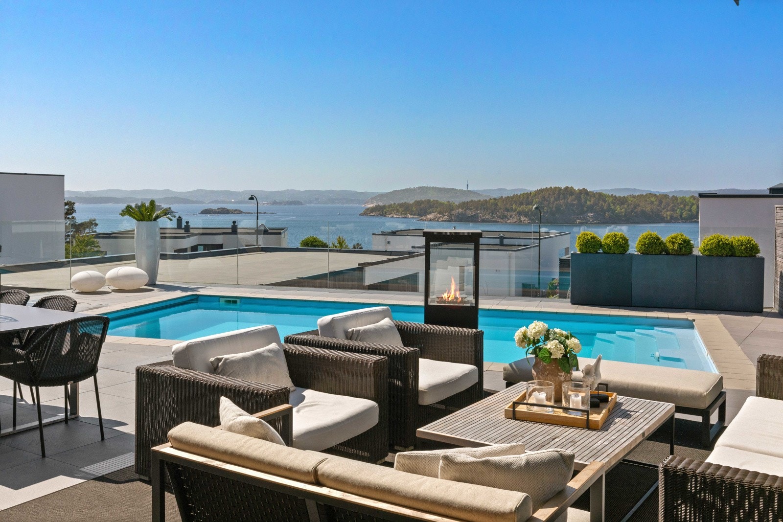 Sørmegleren ved Henrik Lossius ønsker deg velkommen til Dvergsneslia 17! Galleribilde