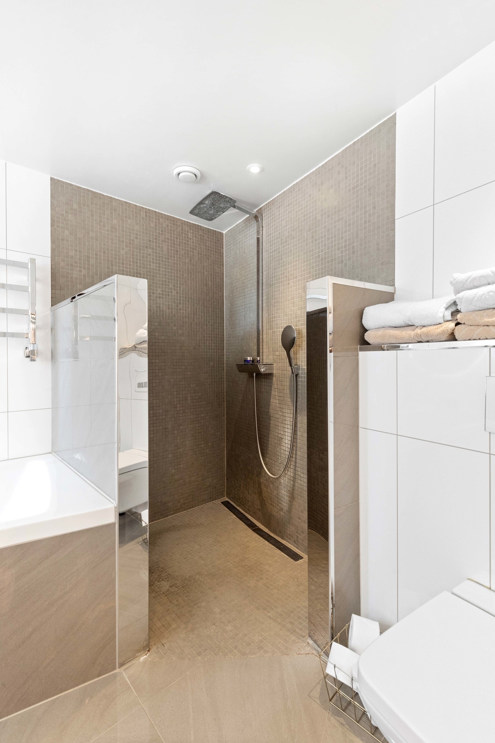 Flott dusjhjørne på bad Galleribilde