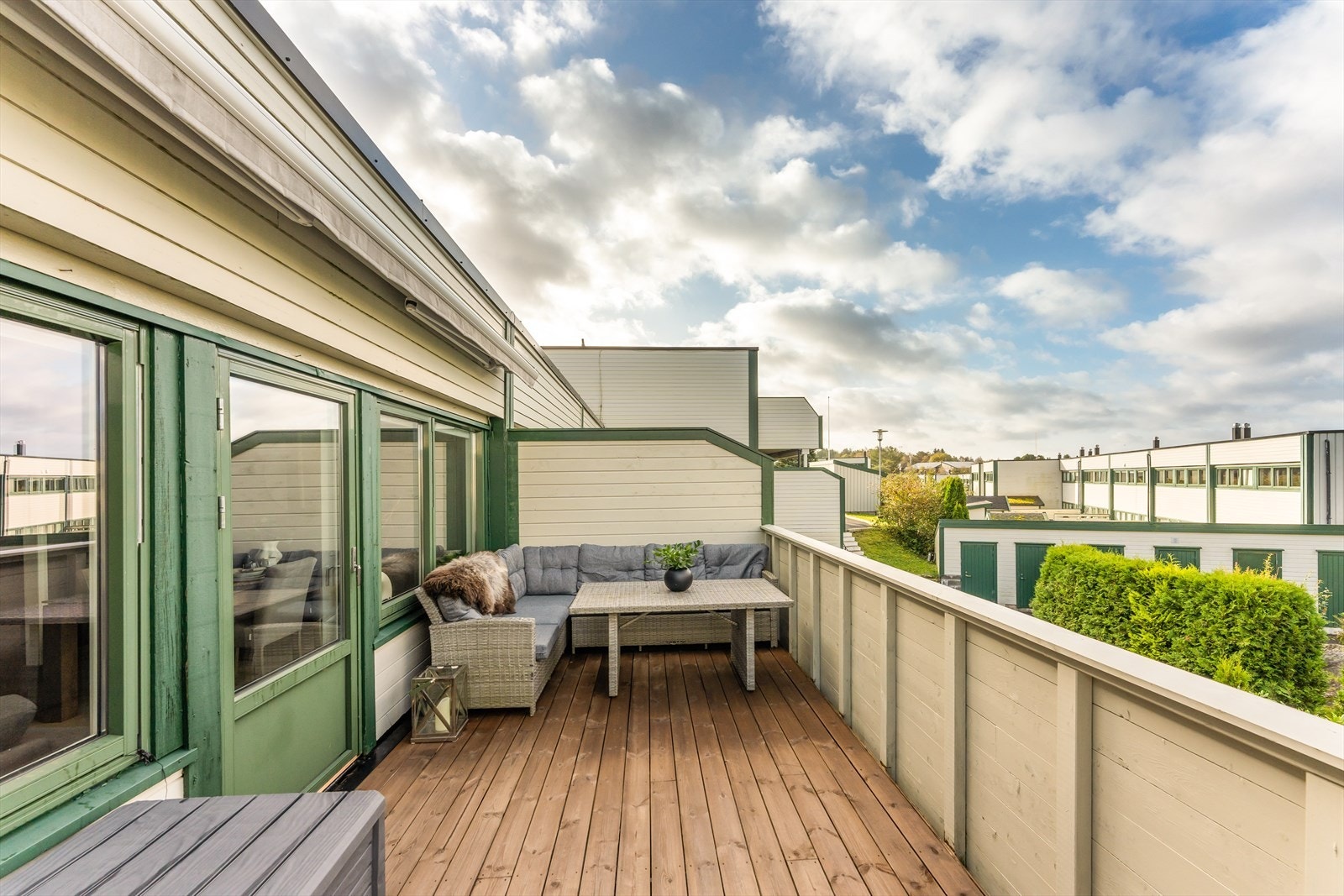 Her er det god plass til utemøbler. Galleribilde