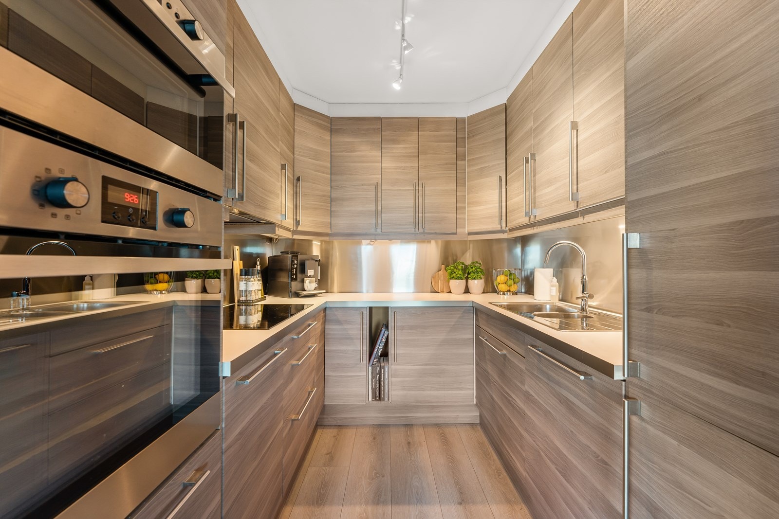 Her er det meget god skapplass. Galleribilde