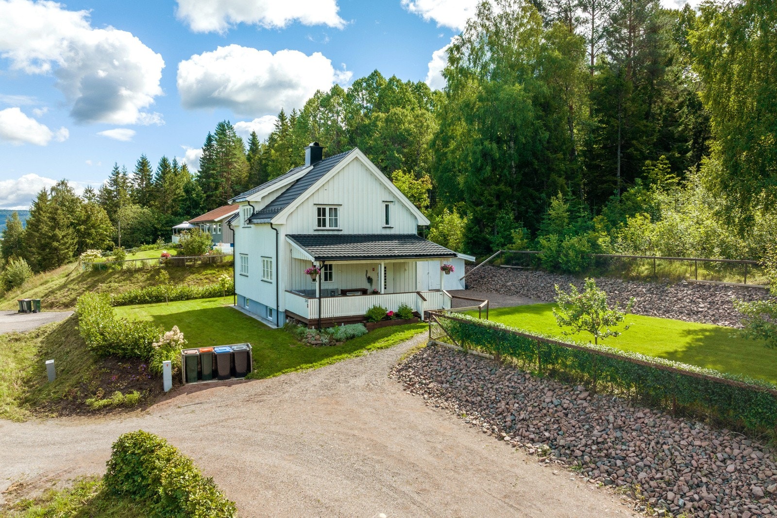 EIE Eiendomsmegling v/Asmir Islamovic presenterer Krokenveien 240! Galleribilde