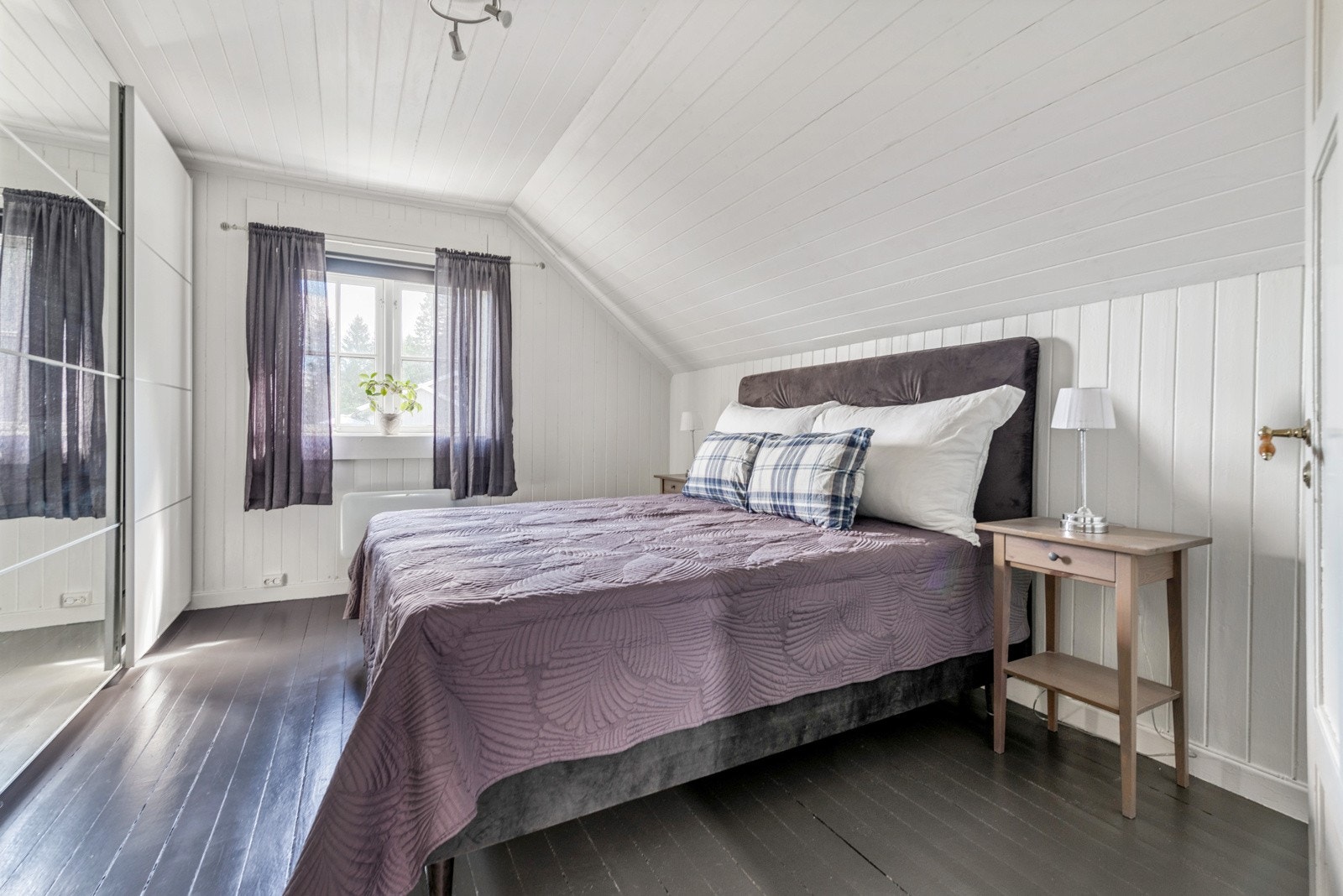 Soverom 1. Galleribilde