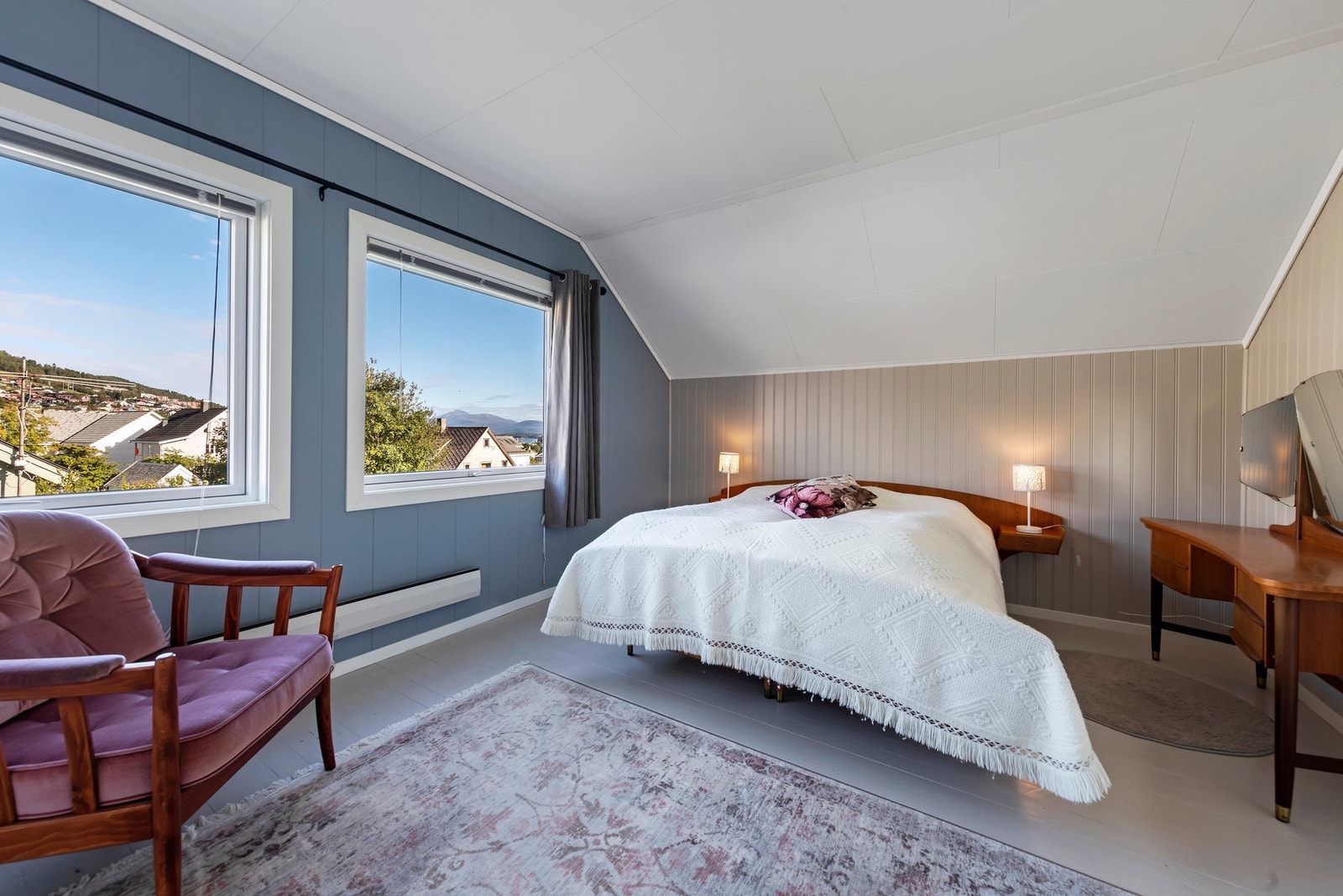 Soverom på loft Galleribilde