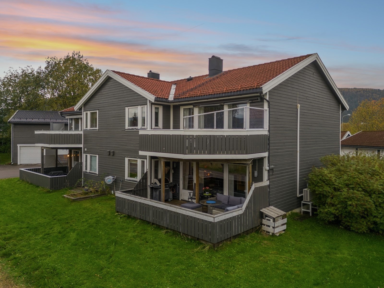DNB Eiendom v/ Finn Hugo Amundsen har gleden av å presentere Tverrånesveien 17! Galleribilde
