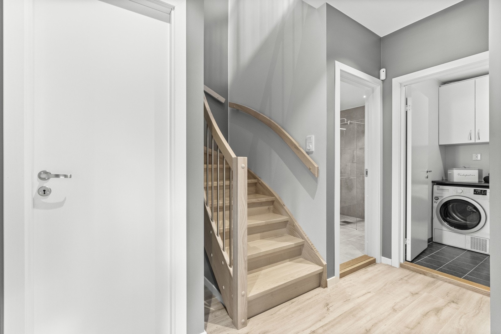 Gang i U-etasjen Galleribilde