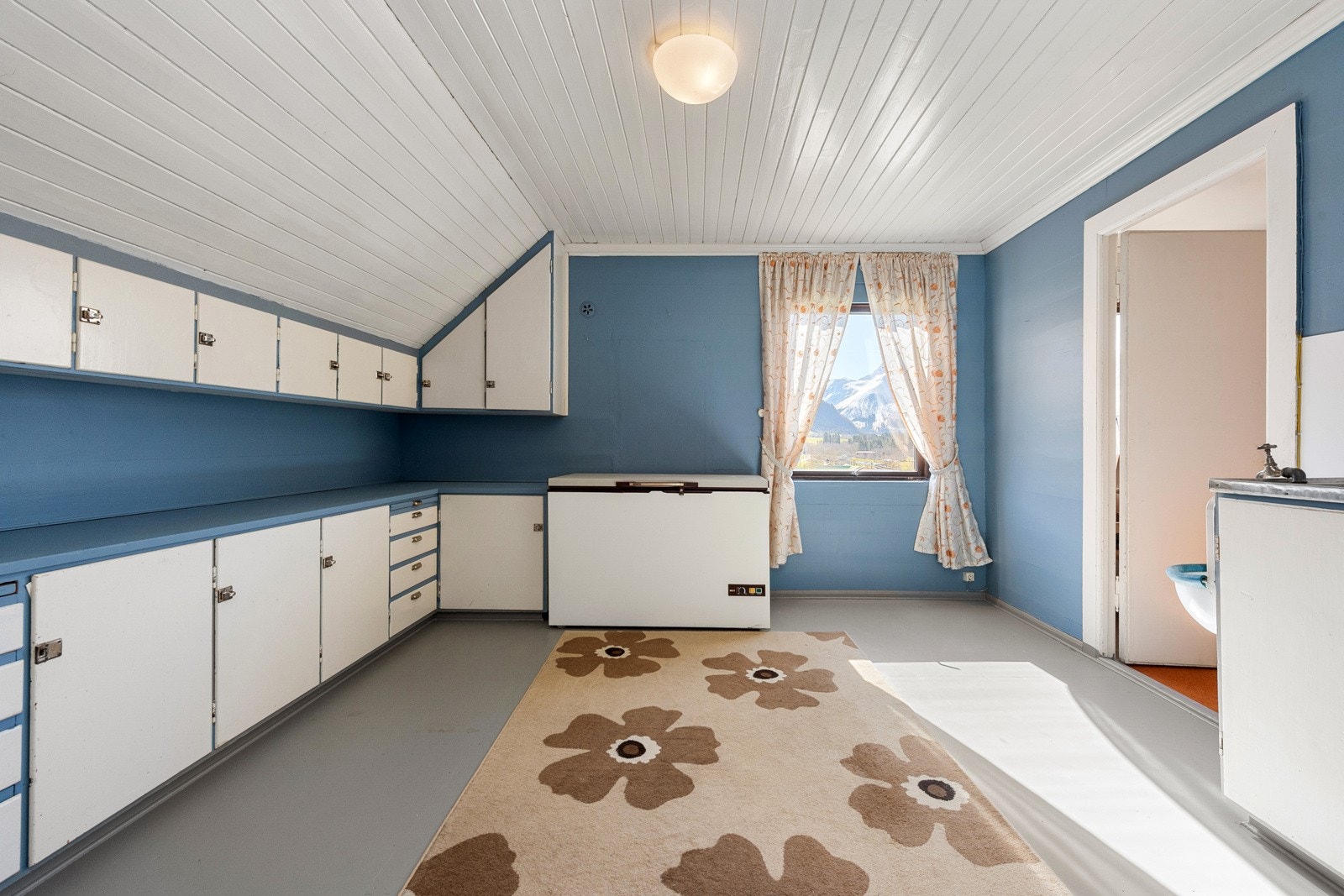 Kjøkken på loft. Galleribilde