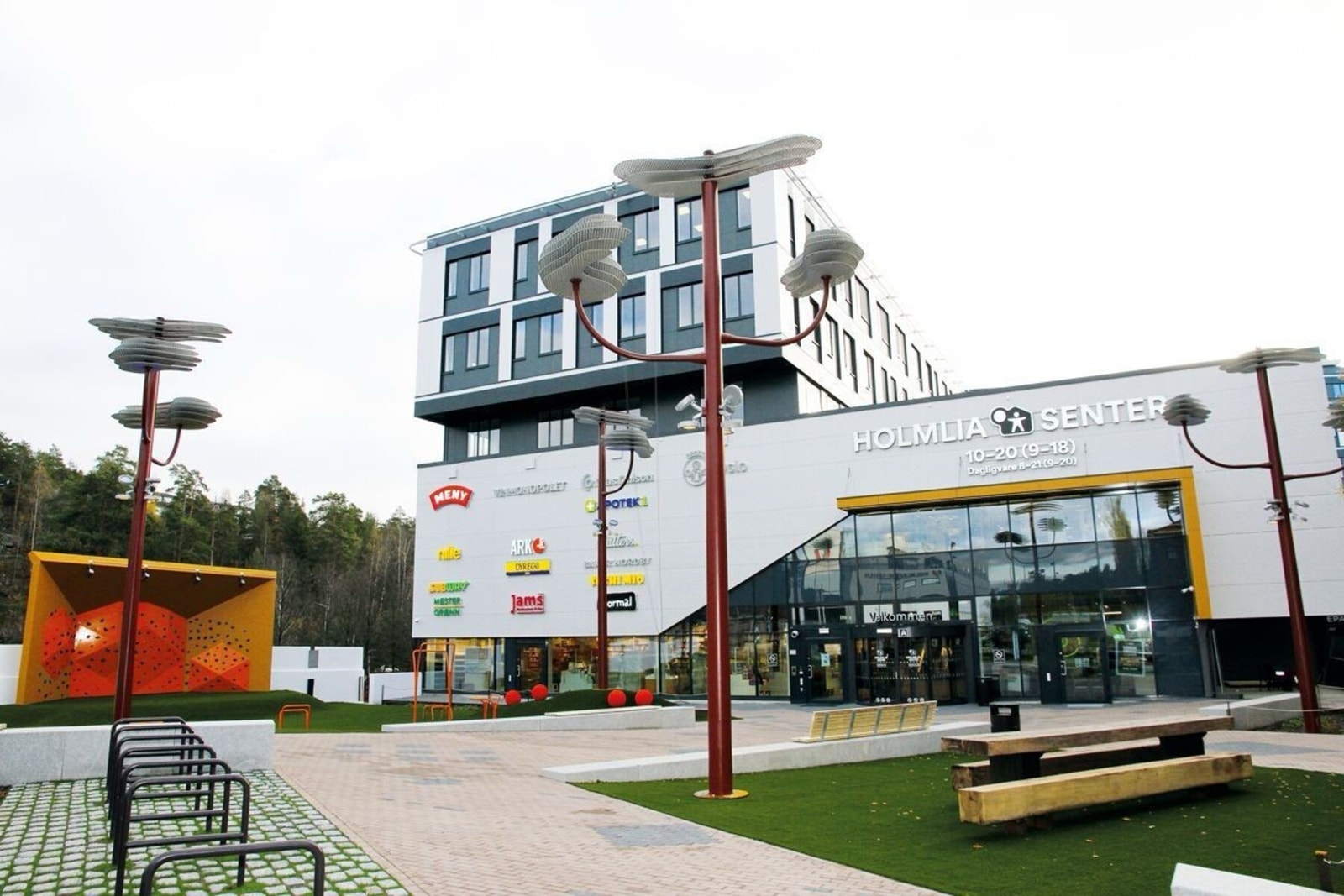 Holmlia senter med alt det har å by på Galleribilde