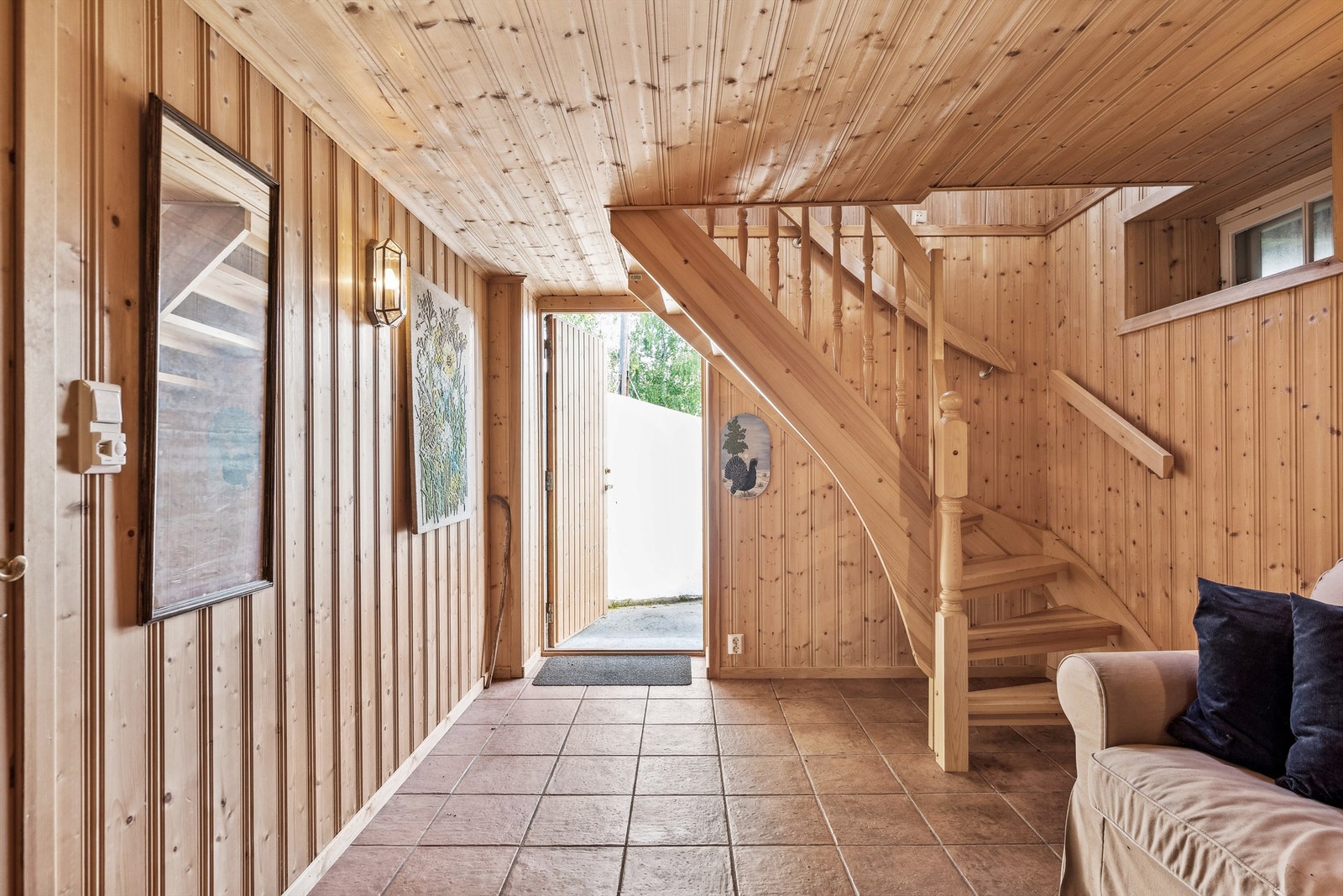 Hytta har også adkomst via kjelleren Galleribilde
