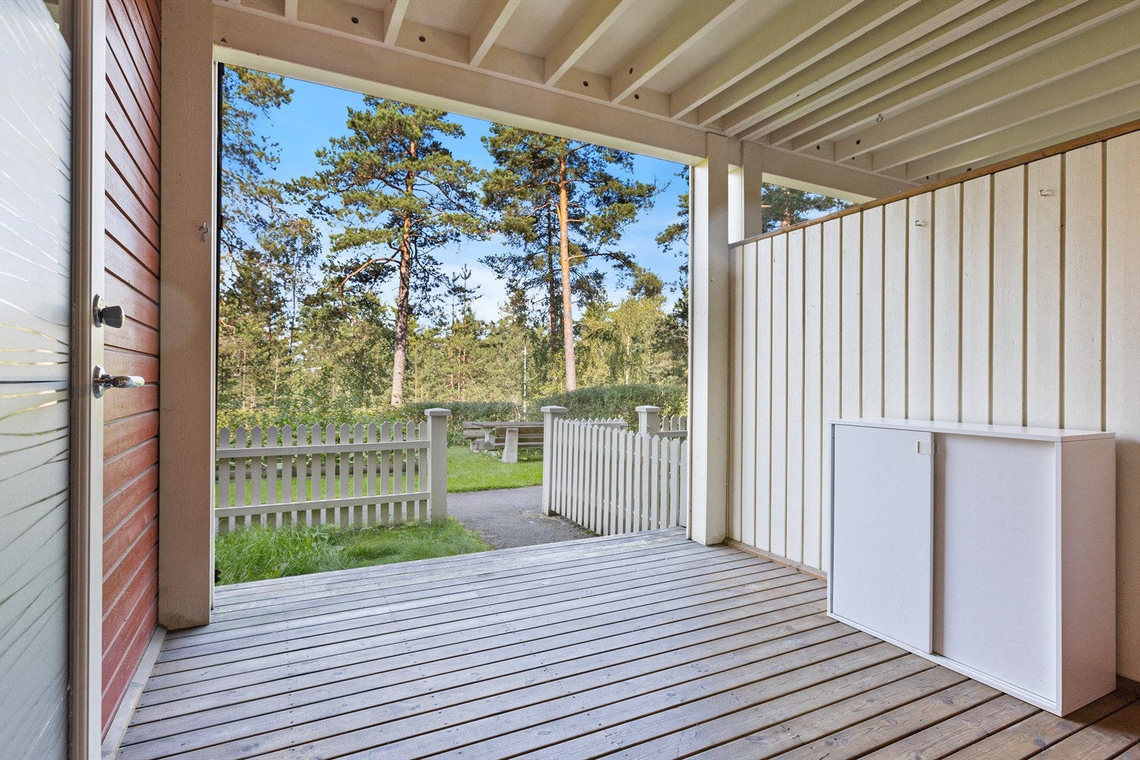Velkommen! Her har du en leilighet med en god og praktisk adkomst. Galleribilde