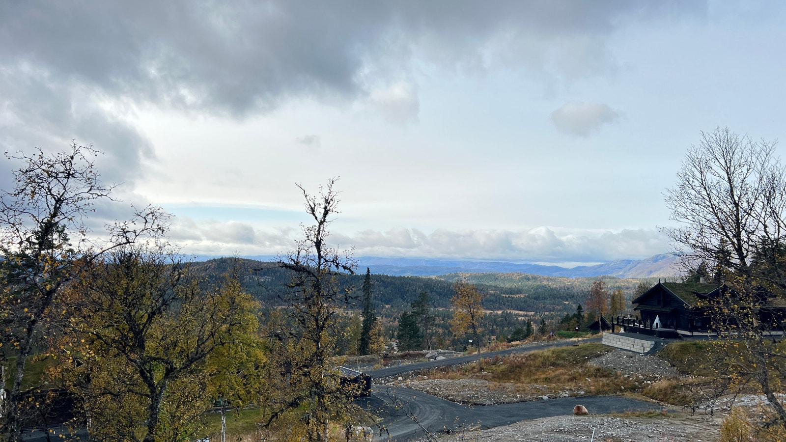 Utsikt fra tomta Galleribilde