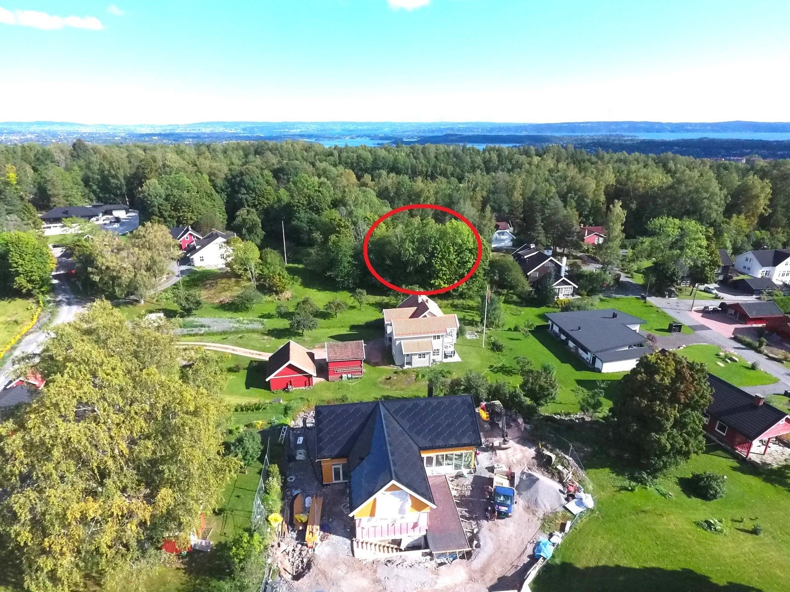 1 231 kvm boligtomt i trafikkstille blindvei /
Rammetillatelse for arkitekttegnet enebolig med 272 kvm bra Galleribilde