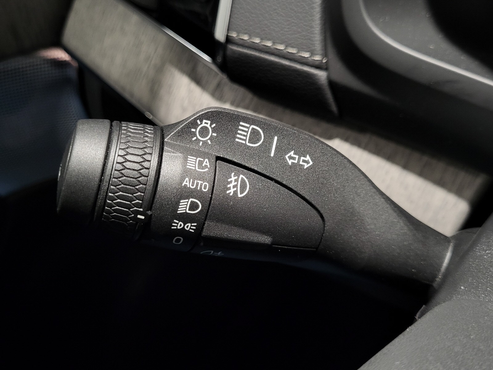 Adaptive LED lys