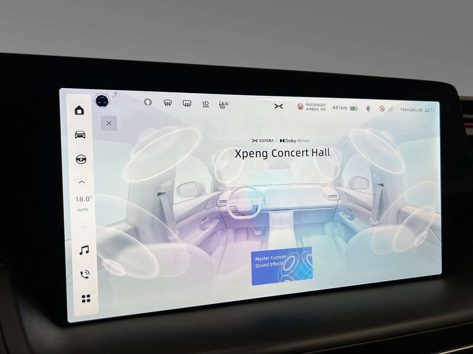 Opplev en konsertopplevelse med Dolby Atmos, meget god surroundsound.