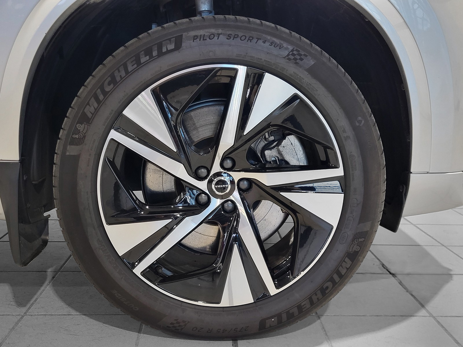 Originale 20"  felger fra Volvo