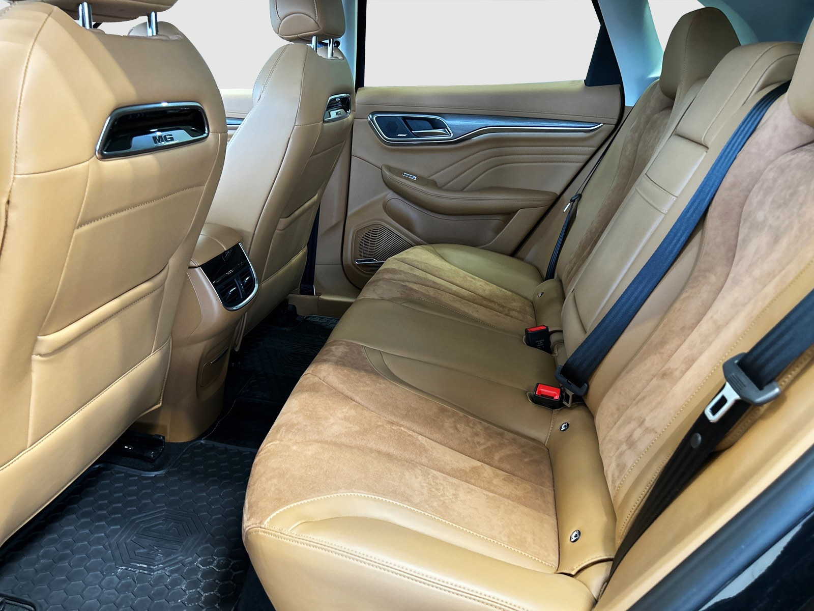 Behagelige bakseter med isofix