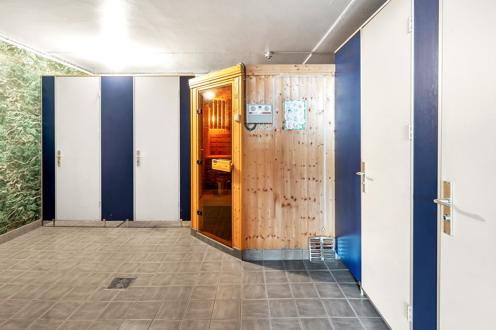 Velværeavdeling, seksjon 1. Galleribilde