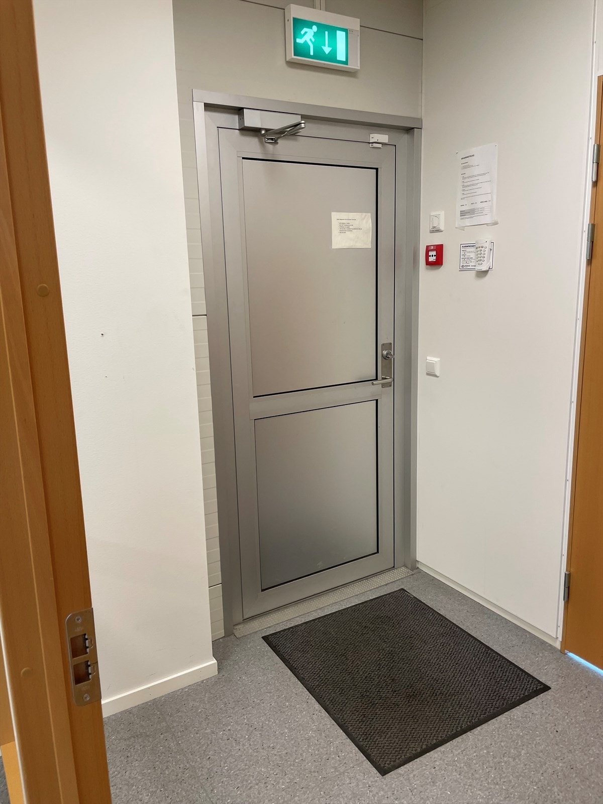 Egen dør ut. Galleribilde