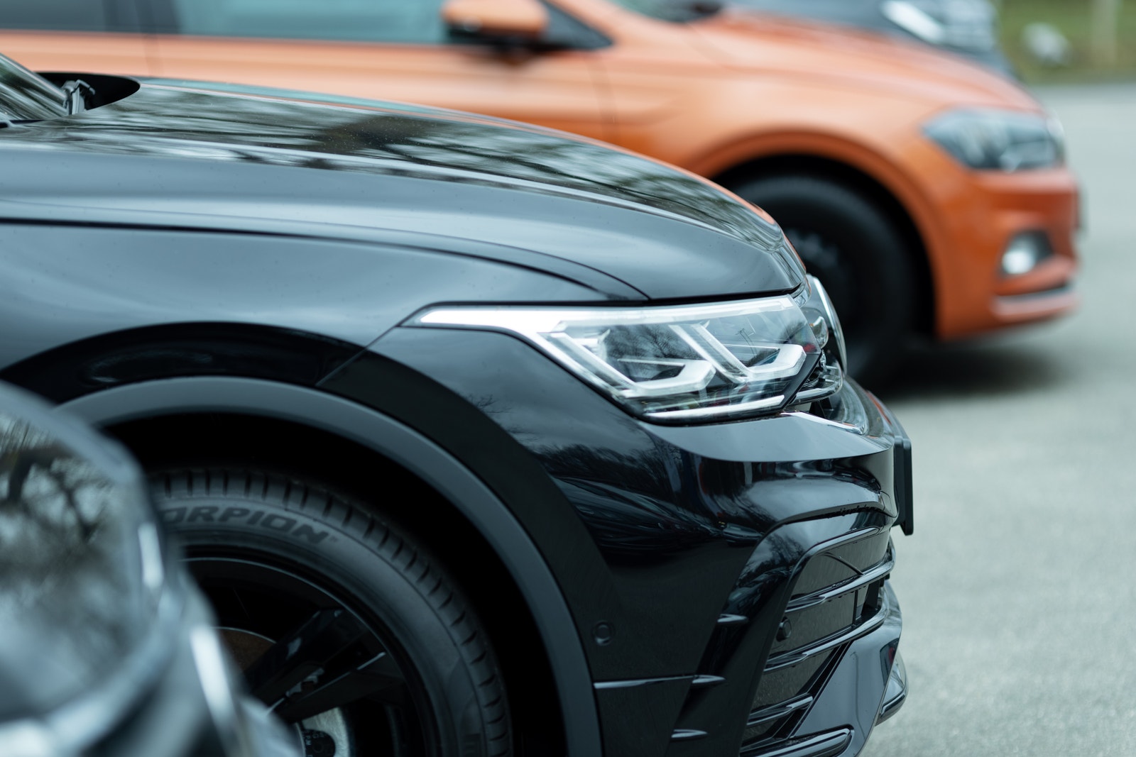 Parkering med lademuligheter Galleribilde