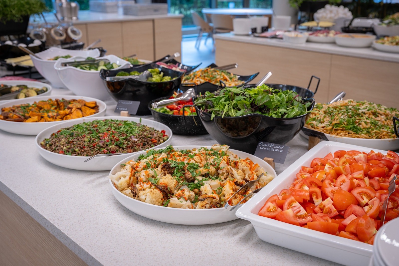 To personalrestauranter Galleribilde