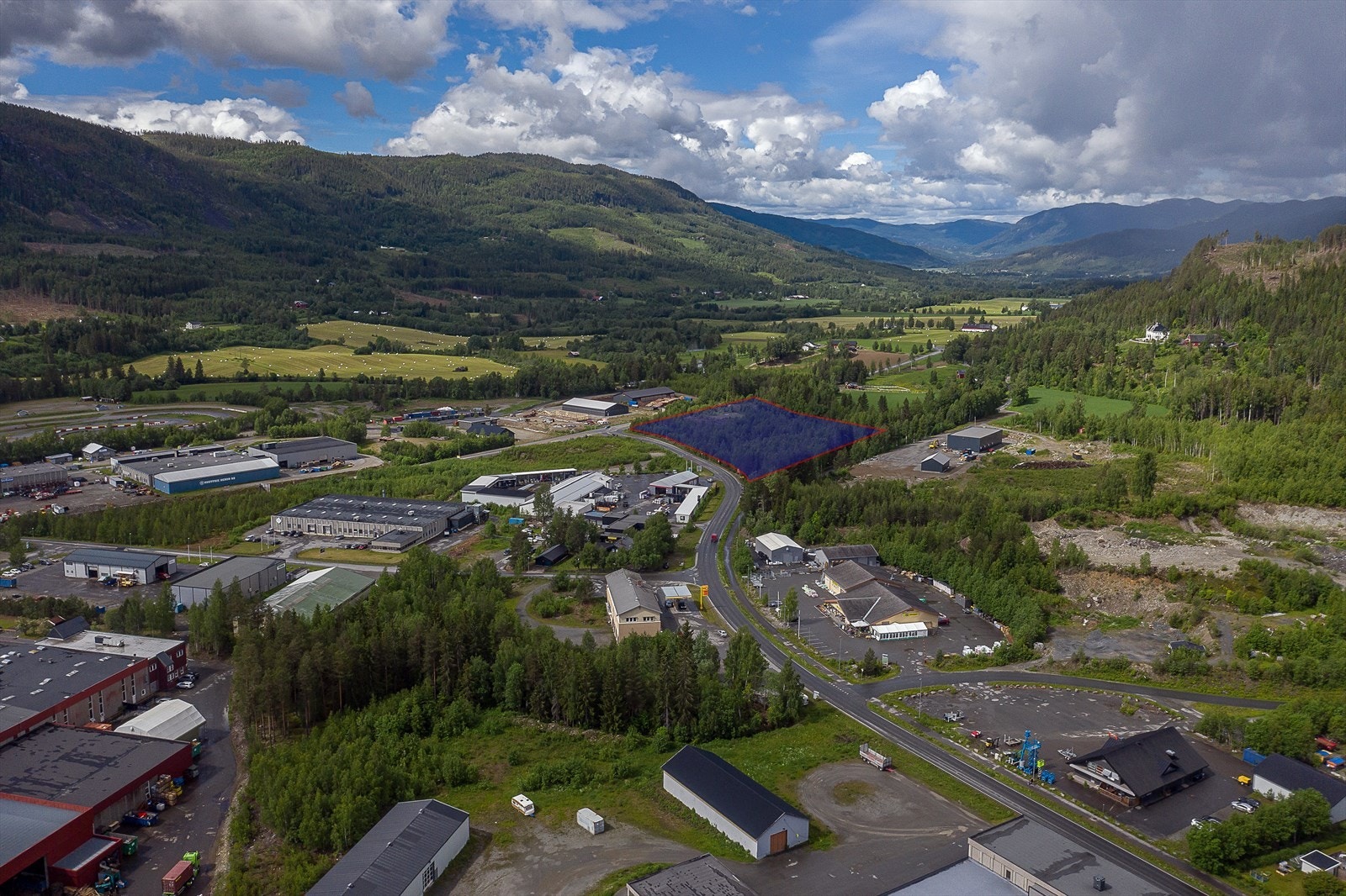 Beliggende ca 1,5 km nord/vest for Dokka sentrum Galleribilde