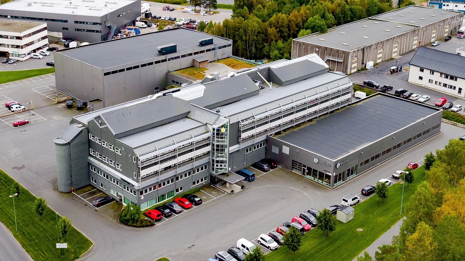 Eiendommen fra nordvest Galleribilde