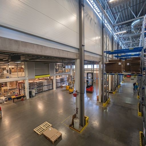 Overgang høytlager-lastetorg Galleribilde