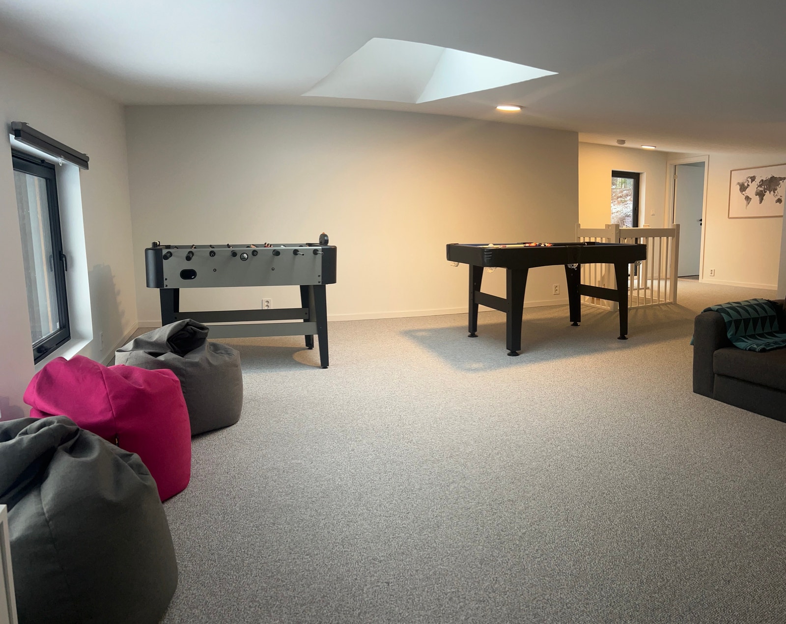 Fussball og biljard Galleribilde